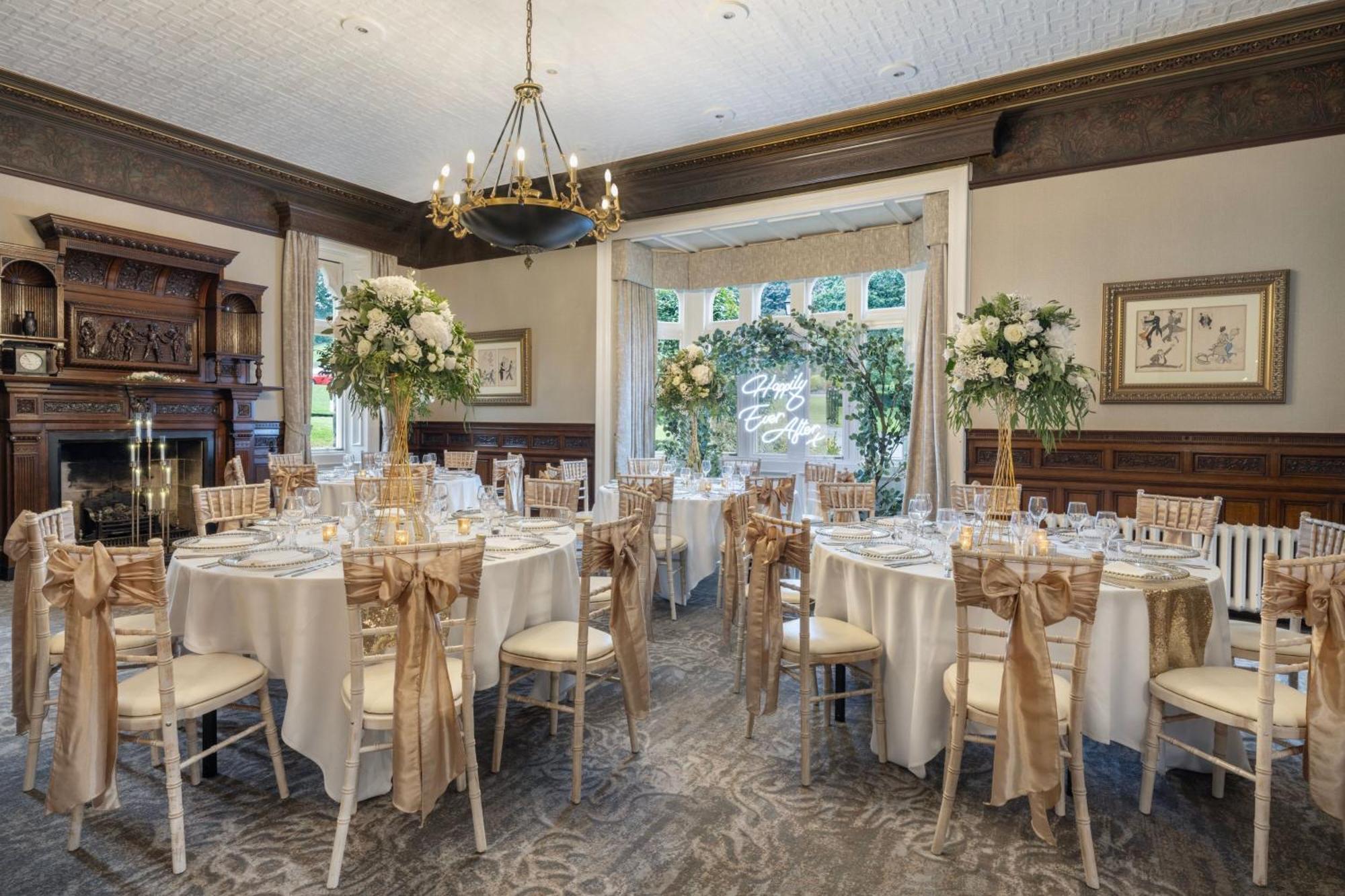 דרבי Delta Hotels By Marriott Breadsall Priory Country Club מראה חיצוני תמונה